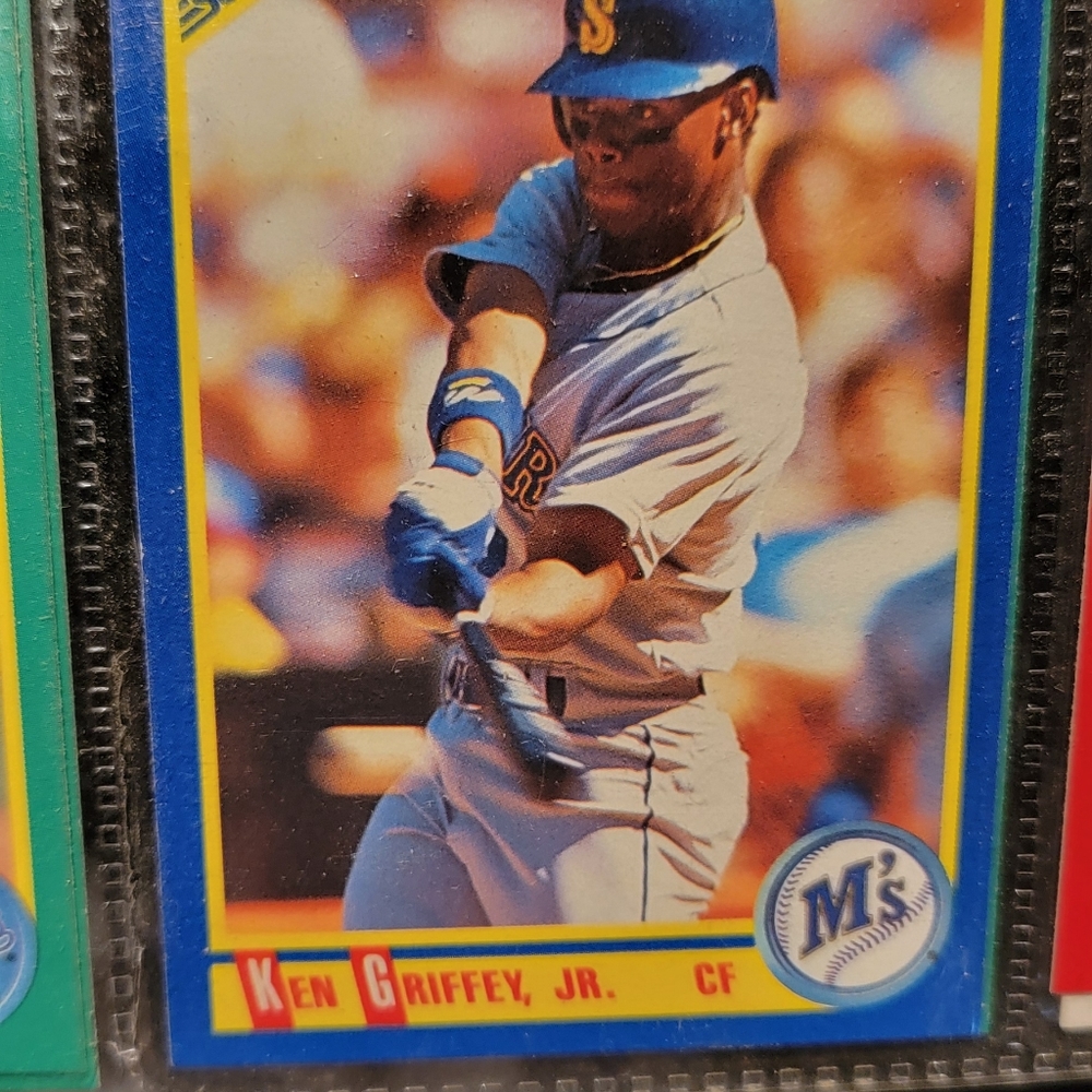 Assorted Baseball card's - Picture 7 of 16